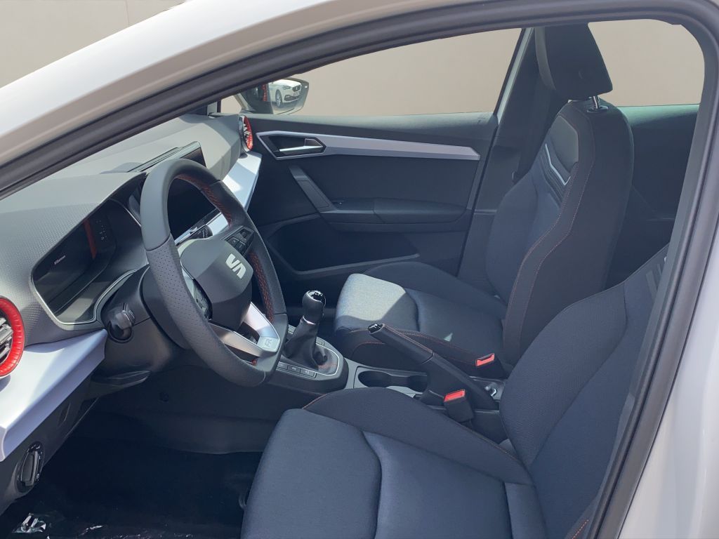 Fahrzeugabbildung SEAT Ibiza 1.0 TSI S&S FR Pro Black Edition
