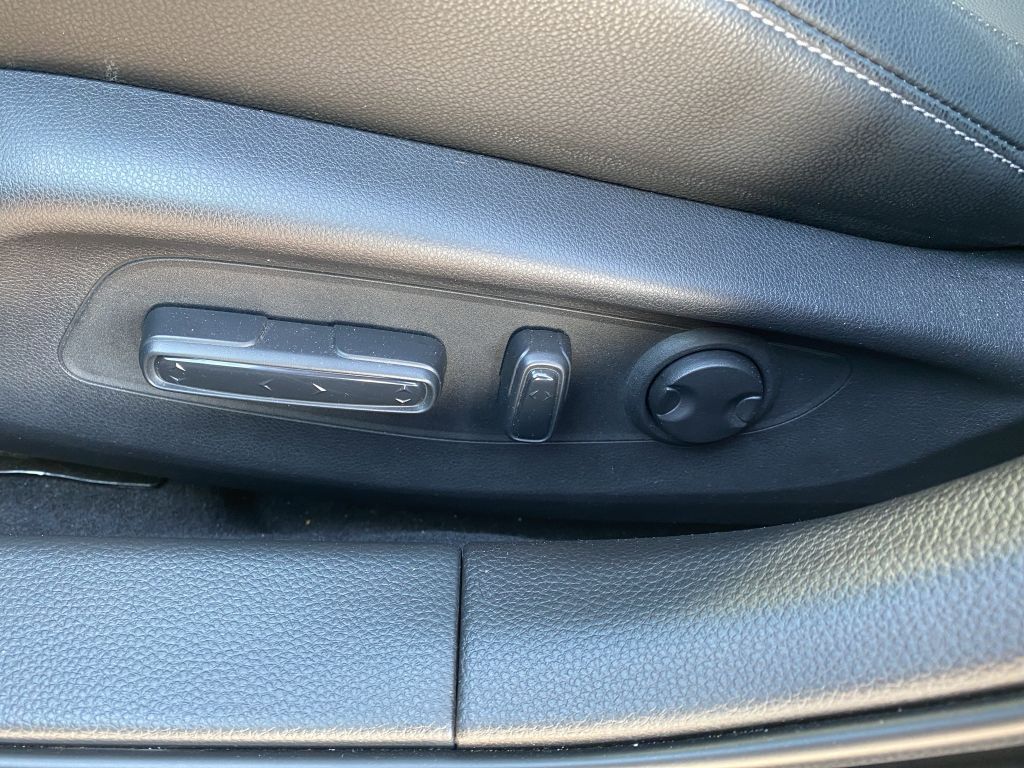 Fahrzeugabbildung Honda Civic e:HEV 2.0 i-MMD Hybrid Advance (FE)
