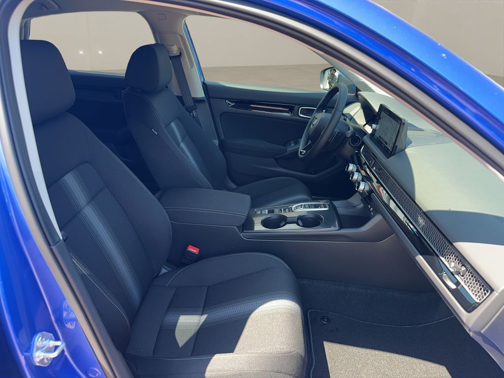 Fahrzeugabbildung Honda Civic e:HEV 2.0 i-MMD Hybrid Elegance (FE)