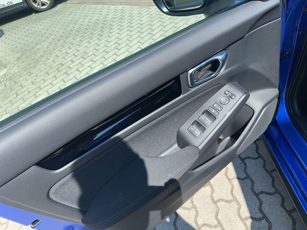 Fahrzeugabbildung Honda Civic e:HEV 2.0 i-MMD Hybrid Elegance (FE)