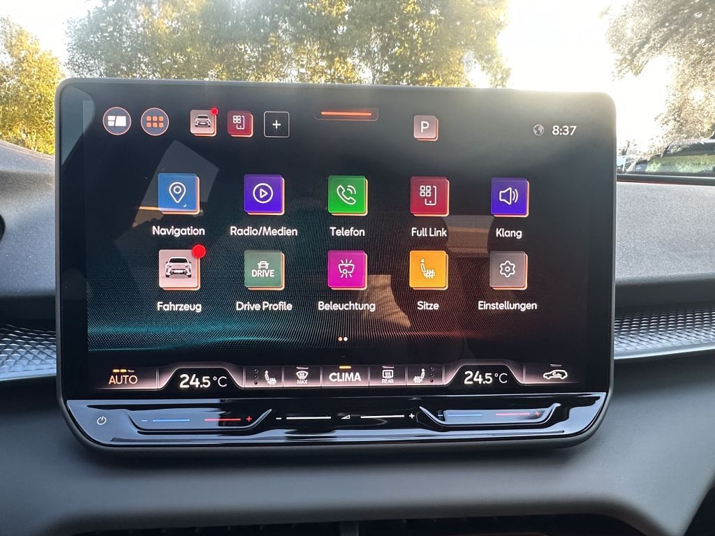 Fahrzeugabbildung CUPRA Terramar 2.0 TSI 4Drive DSG VZ