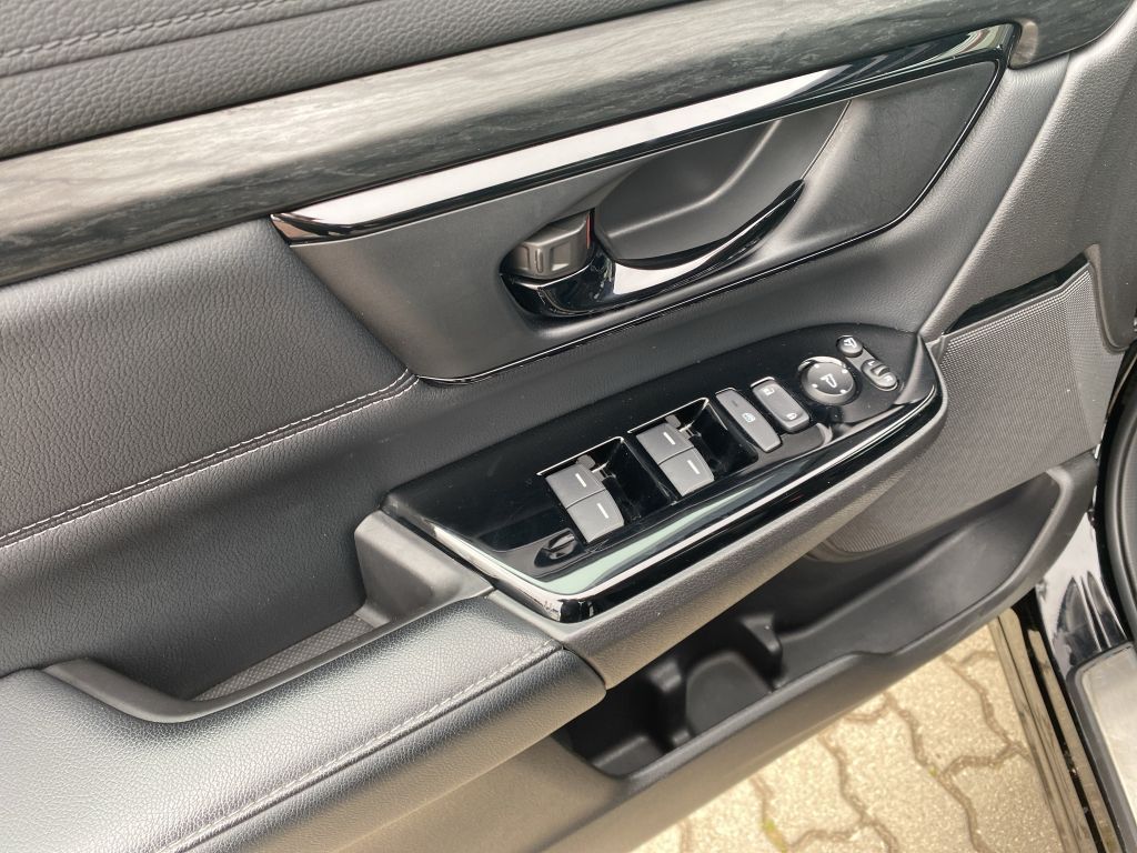 Fahrzeugabbildung Honda CR-V 2.0 i-MMD Hybrid 2WD Sport Line