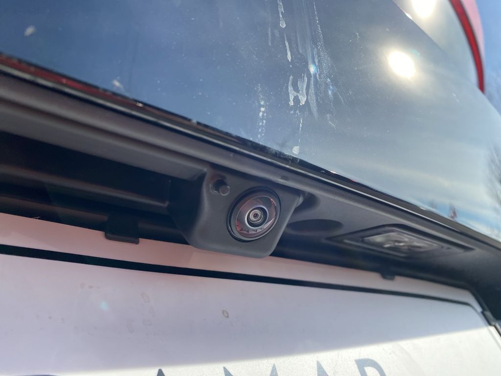 Fahrzeugabbildung CUPRA Terramar 1.5 e-Hybrid DSG VZ