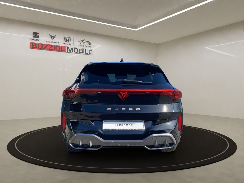 Fahrzeugabbildung CUPRA Terramar 1.5 e-Hybrid DSG VZ