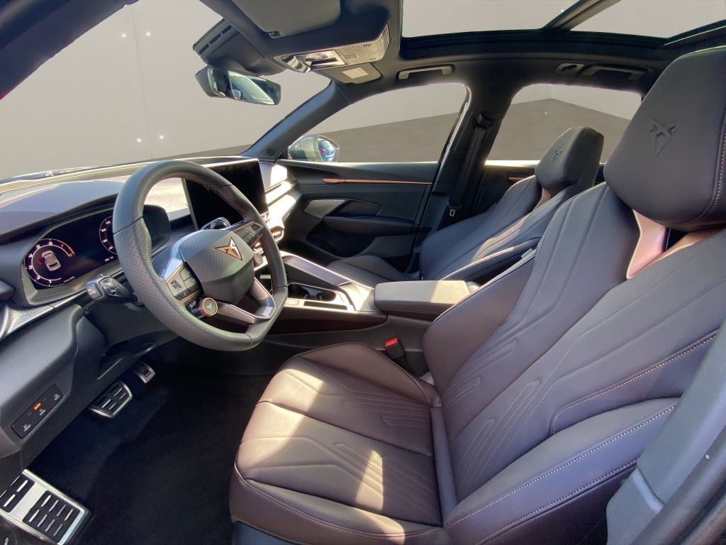 Fahrzeugabbildung CUPRA Terramar 1.5 e-Hybrid DSG VZ
