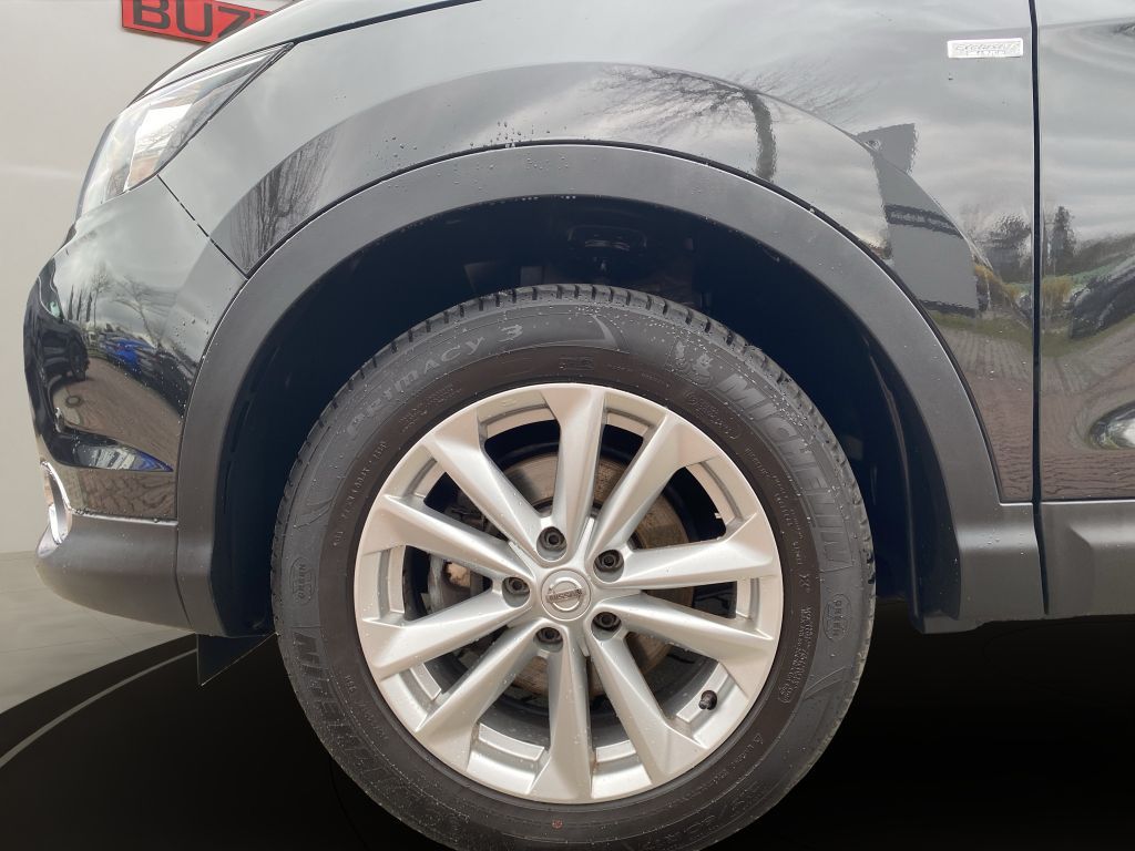 Fahrzeugabbildung Nissan Qashqai 1.2 DIG-T ACENTA