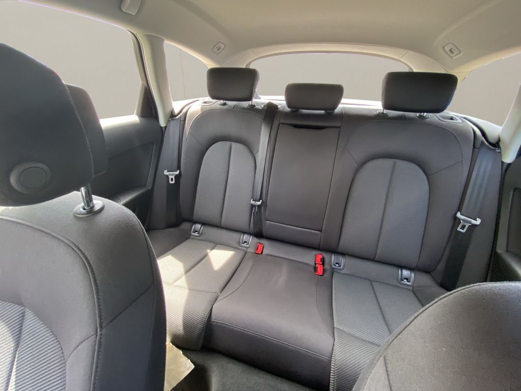 Fahrzeugabbildung Audi A6 Avant 2.0 TDI ultra