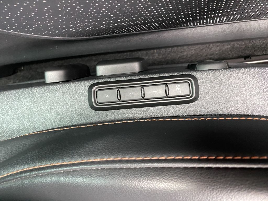 Fahrzeugabbildung CUPRA Formentor VZ 1.4 e-Hybrid DSG