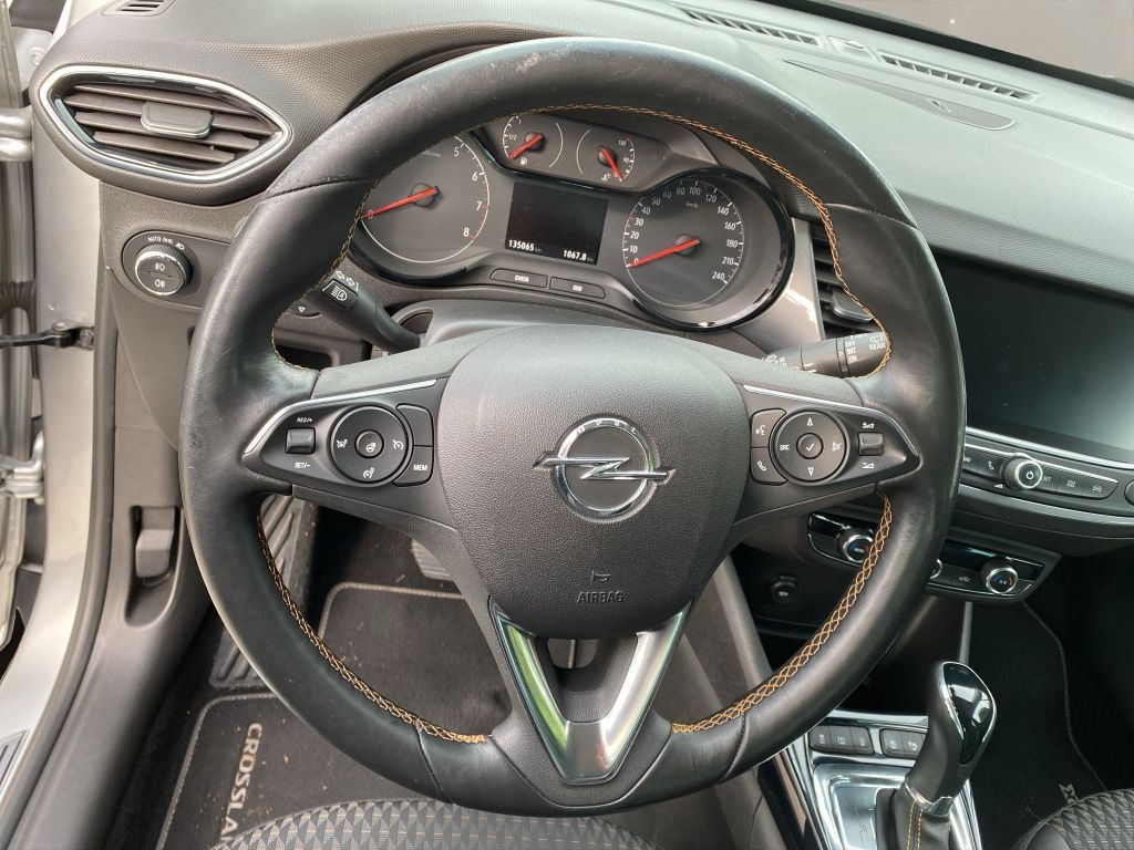 Fahrzeugabbildung Opel Crossland X 1.2 Start/Stop Automatik Innovation