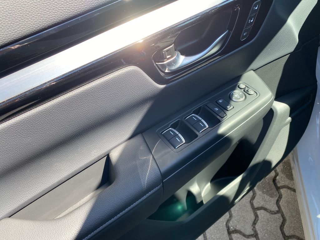 Fahrzeugabbildung Honda CR-V e:HEV 2.0 i-MMD Hybrid AWD Advance (RS)