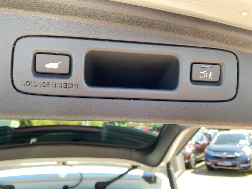 Fahrzeugabbildung Honda CR-V e:HEV 2.0 i-MMD Hybrid AWD Advance (RS)