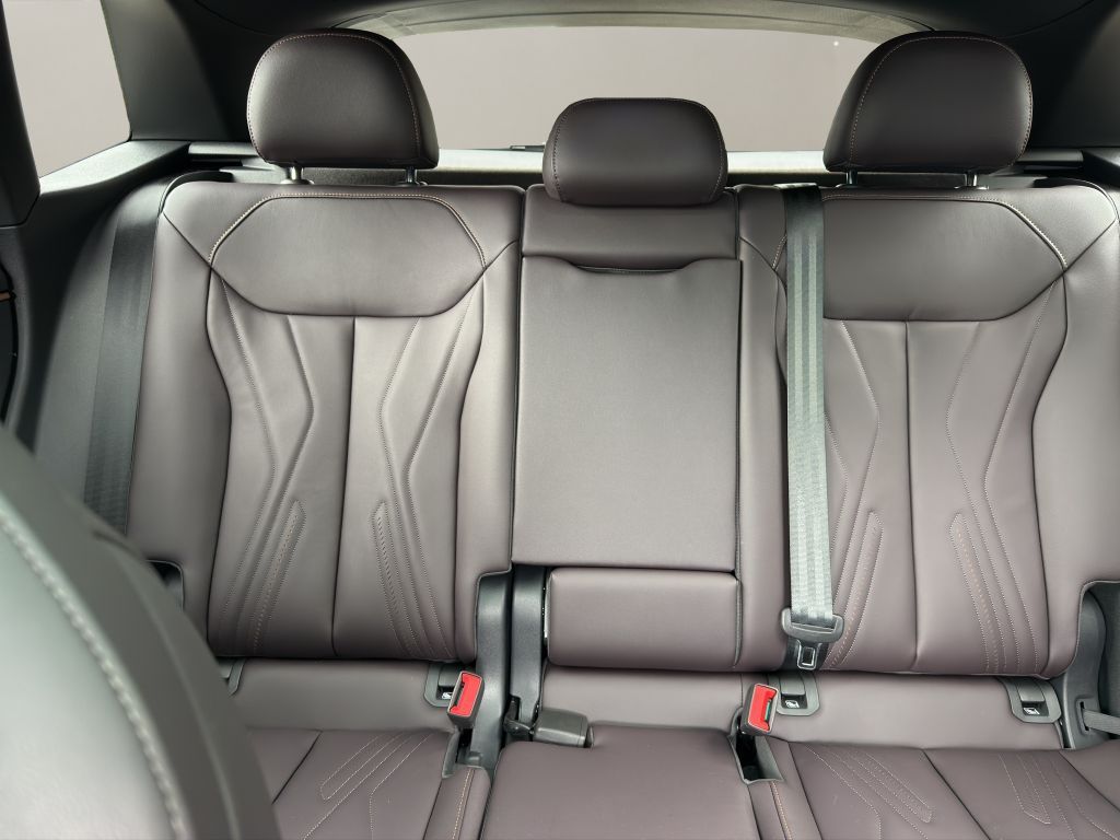 Fahrzeugabbildung CUPRA Terramar 2.0 TSI 4Drive DSG VZ