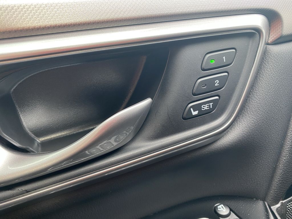 Fahrzeugabbildung Honda CR-V e:HEV 2.0 i-MMD Hybrid 4WD Executive