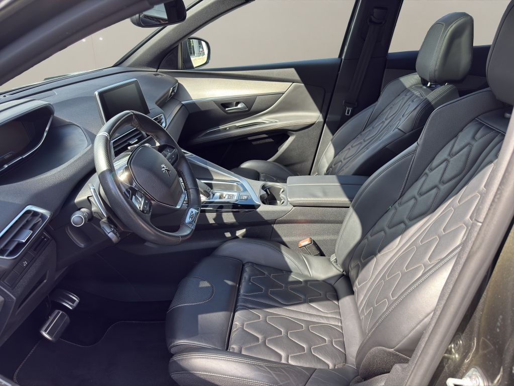 Fahrzeugabbildung Peugeot 3008 BlueHDi 180 Stop & Start EAT8 GT