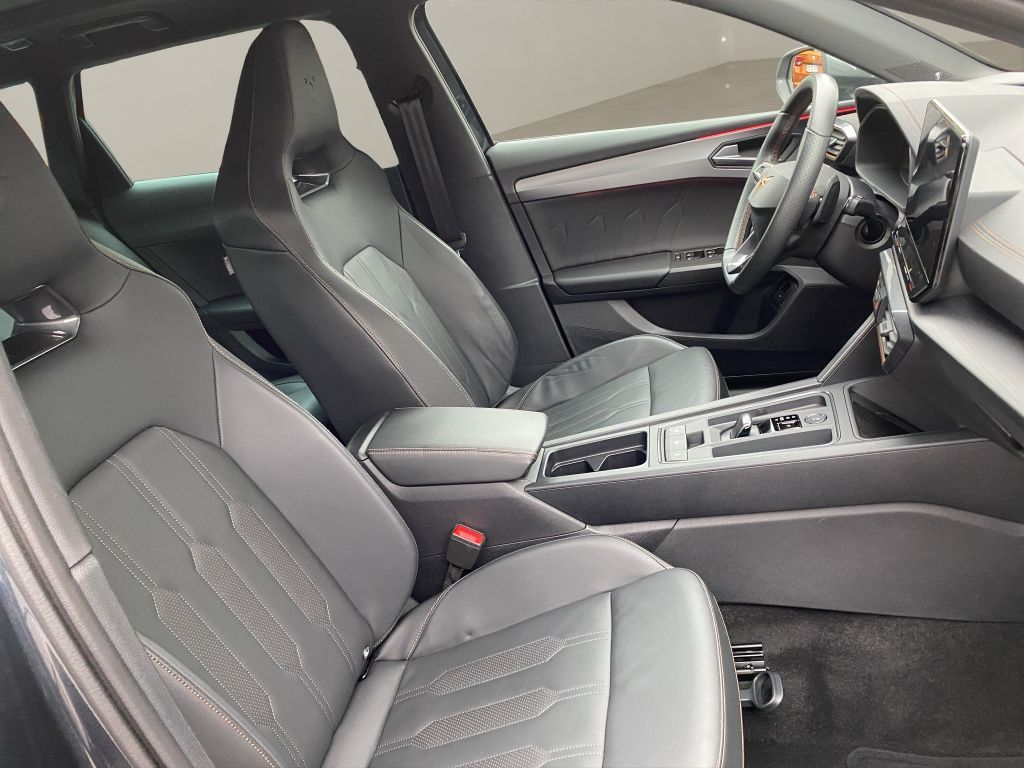 Fahrzeugabbildung CUPRA Leon Sportstourer 2.0 TSI 4Drive DSG VZ