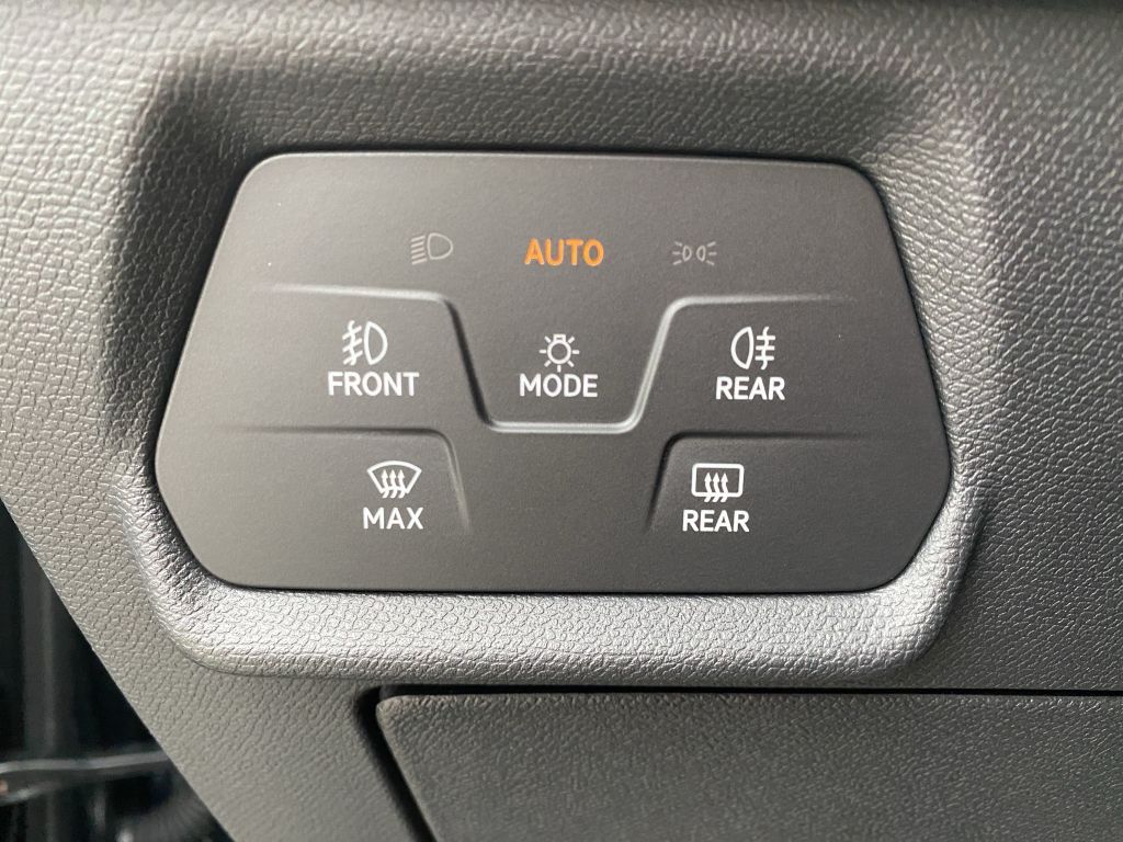 Fahrzeugabbildung CUPRA Leon Sportstourer 2.0 TSI 4Drive DSG VZ