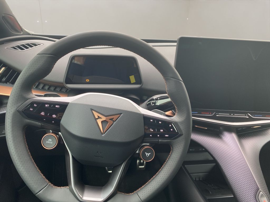 Fahrzeugabbildung CUPRA Tavascan 210 kW/77kWh HA Endurance