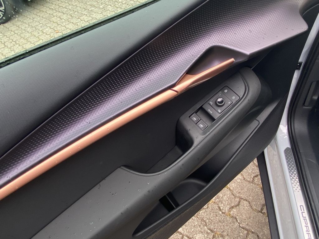 Fahrzeugabbildung CUPRA Tavascan 210 kW/77kWh HA Endurance