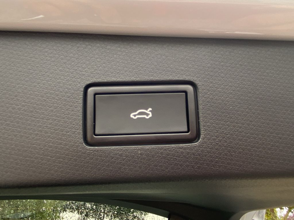 Fahrzeugabbildung CUPRA Tavascan 210 kW/77kWh HA Endurance
