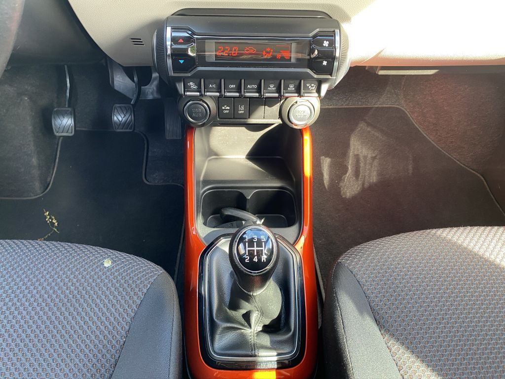 Fahrzeugabbildung Suzuki Ignis Dualjet AGS Comfort+