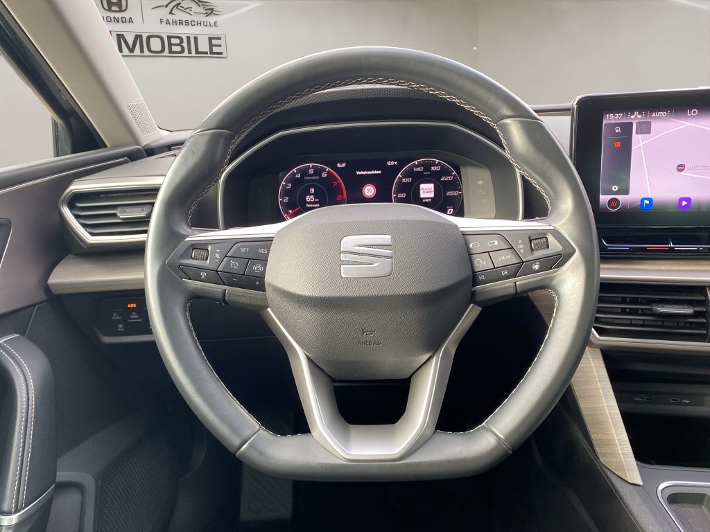 Fahrzeugabbildung SEAT Leon 1.5 eTSI ACT OPF DSG Xcellence