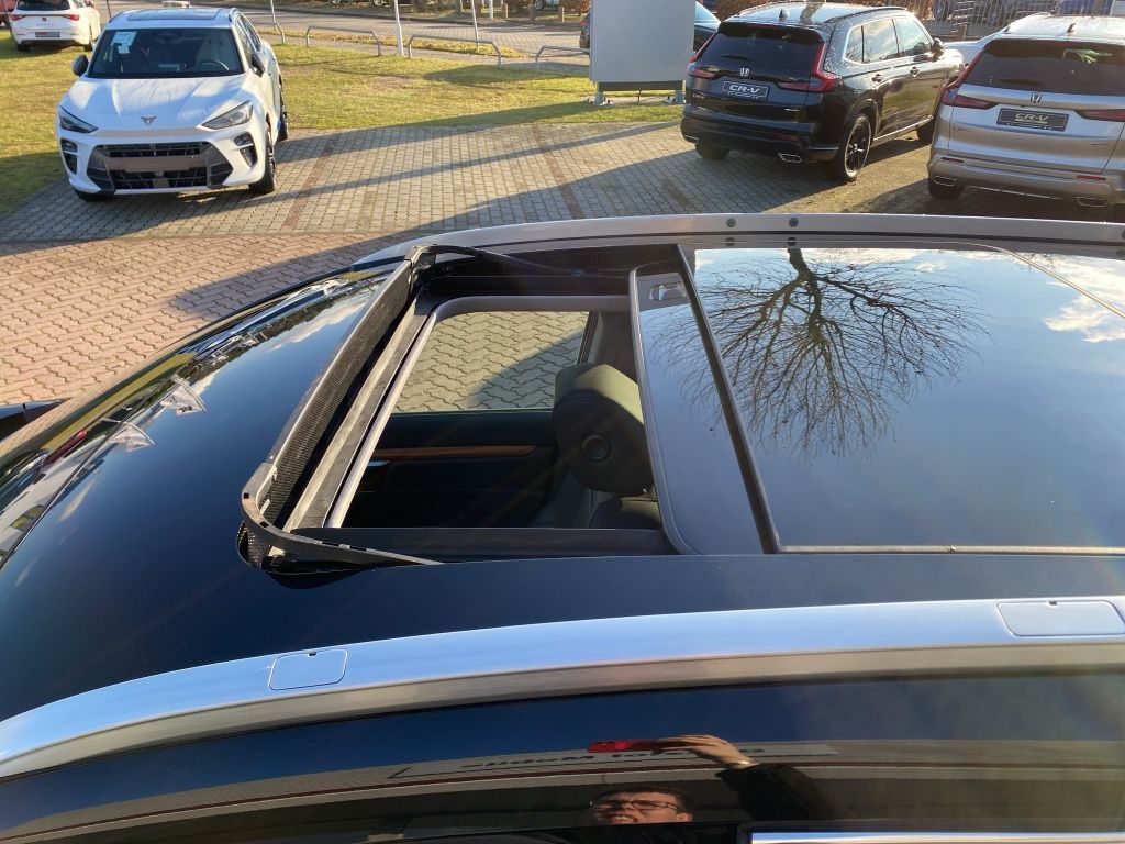 Fahrzeugabbildung Honda CR-V 2.0 i-MMD Hybrid 4WD Executive
