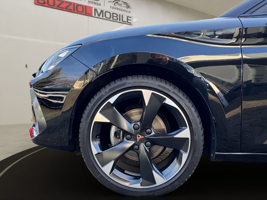 Fahrzeugabbildung CUPRA Leon 1.5 eTSI DSG