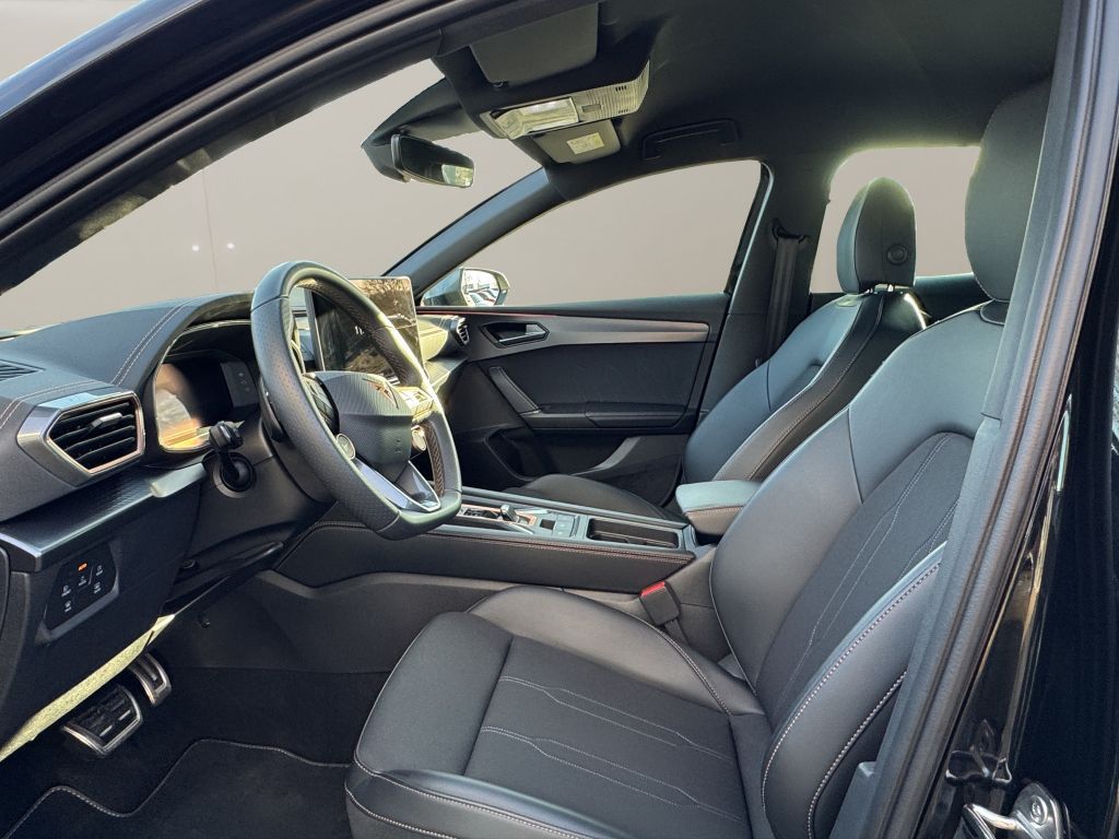 Fahrzeugabbildung CUPRA Leon 1.5 eTSI DSG