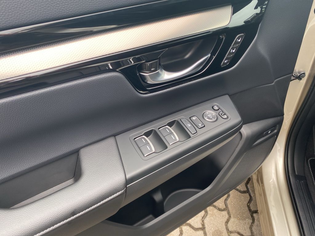 Fahrzeugabbildung Honda CR-V e:PHEV 2.0 i-MMD Hybrid 2WD Advance Tech (R